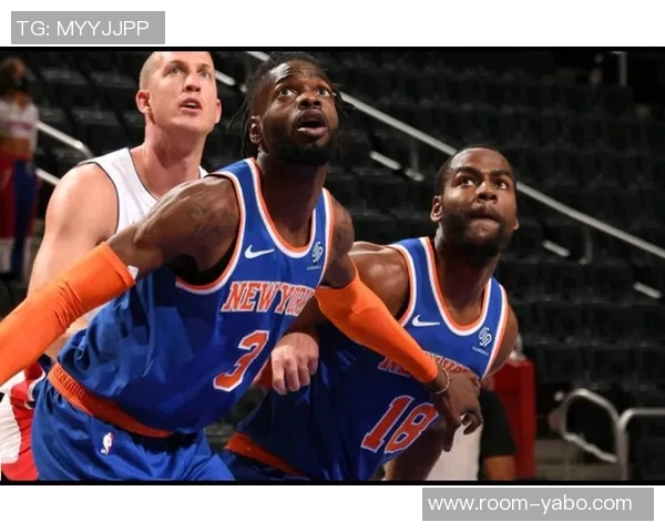 西塞表现抢眼狂揽13个篮板送出3次封盖助攻10分展现蓝领风采